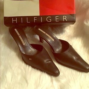 🌸 New Listing🌸 Tommy Hilfilger Black Mules